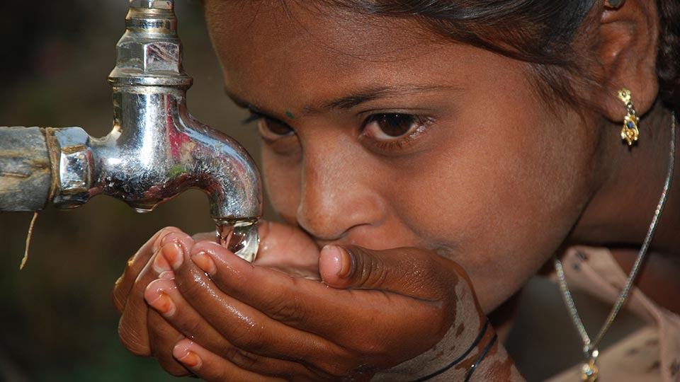Agua Para la Vida y la Paz Agua Para la Vida y la Paz