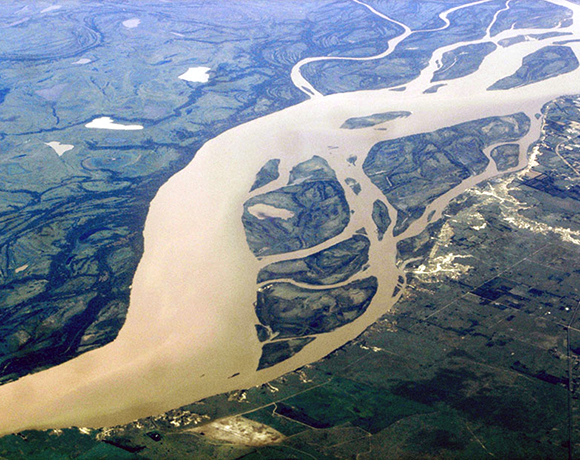 Contaminación en el Río Paraná